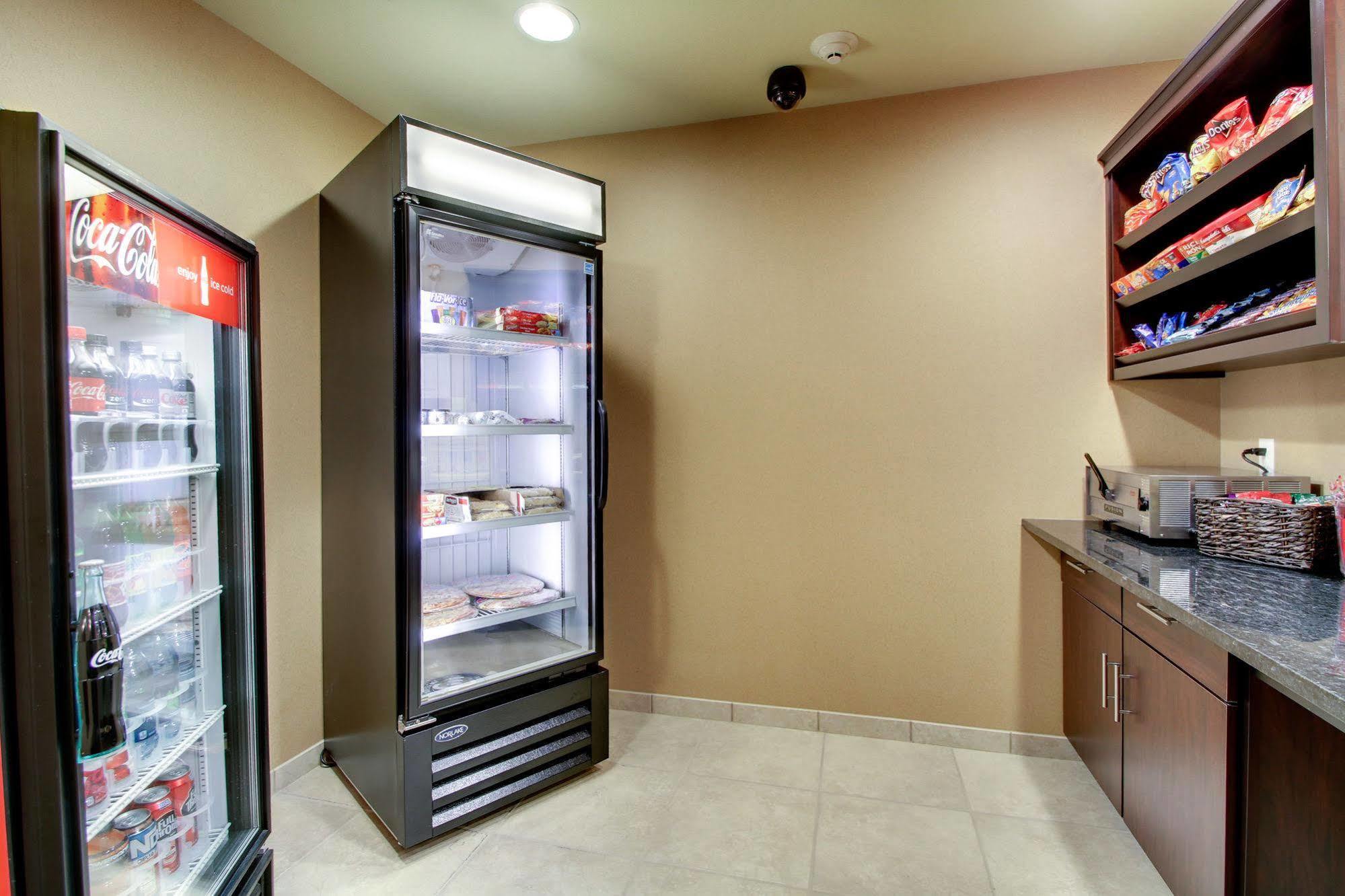 Cobblestone Inn & Suites - Schuyler Ngoại thất bức ảnh