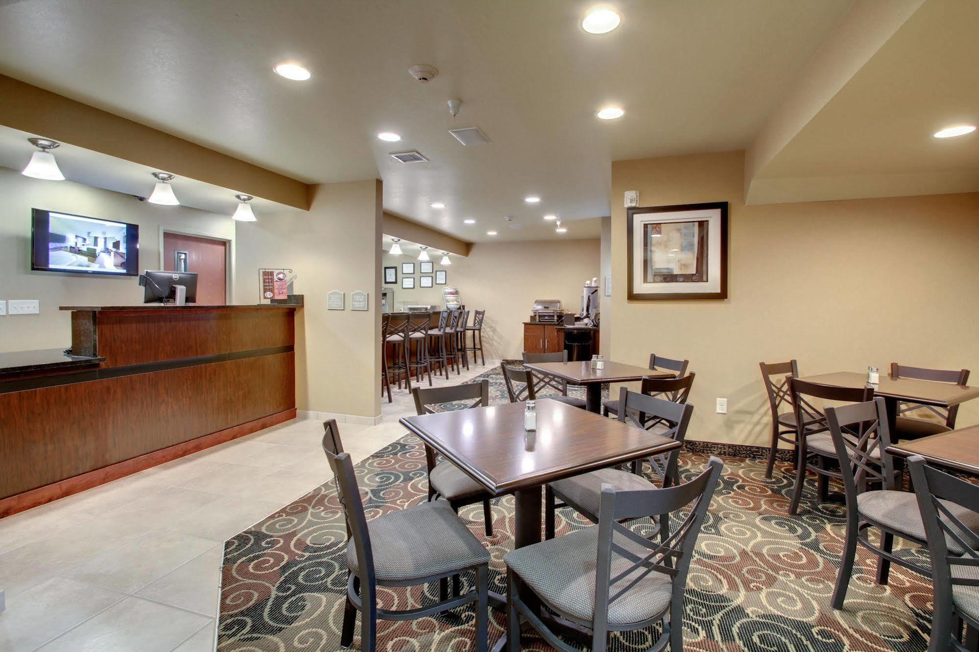 Cobblestone Inn & Suites - Schuyler Ngoại thất bức ảnh