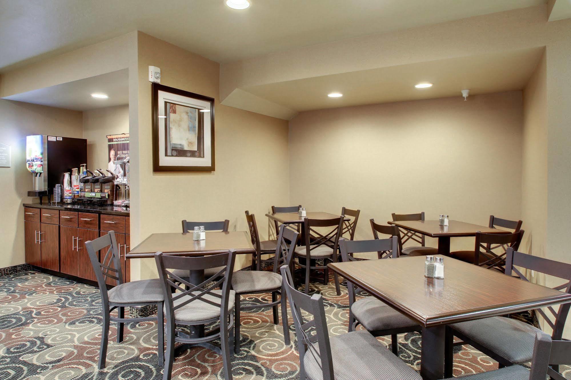 Cobblestone Inn & Suites - Schuyler Ngoại thất bức ảnh